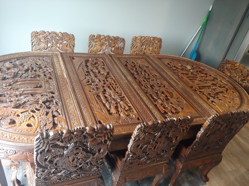 Beautiful dining table with - , 8