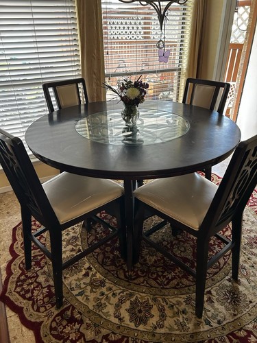 Round dining table set - table, glass
